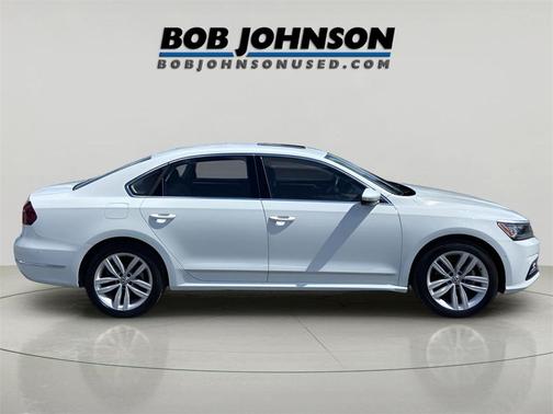 2018 Volkswagen Passat 2.0T SEL Premium