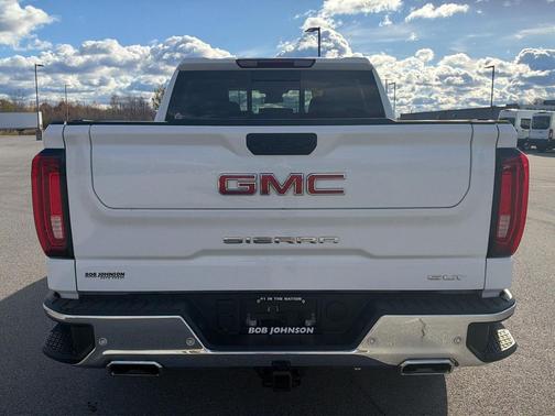 Summit White 2025 GMC Sierra 1500 SLT