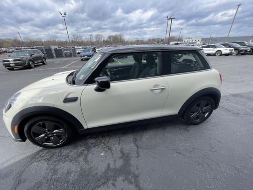 2023 MINI Hardtop Cooper