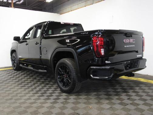 Onyx Black 2023 GMC Sierra 1500 Elevation
