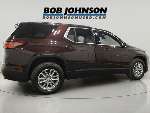 Black Cherry Metallic 2023 Chevrolet Traverse LT Leather