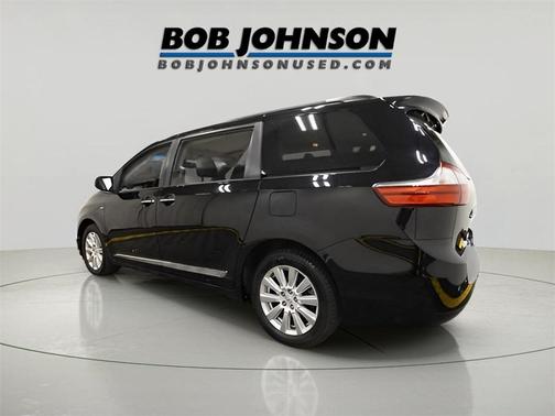 2017 Toyota Sienna XLE Premium