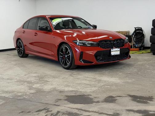 Melbourne Red Metallic 2024 BMW M340 M340i