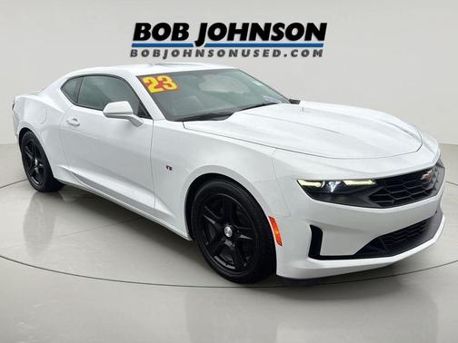 Summit White 2023 Chevrolet Camaro 1LT