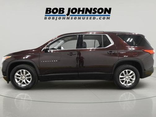 Black Cherry Metallic 2020 Chevrolet Traverse LT Cloth