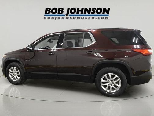 Black Cherry Metallic 2020 Chevrolet Traverse LT Cloth