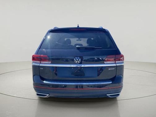 Deep Black Pearl 2022 Volkswagen Atlas 2.0T SE
