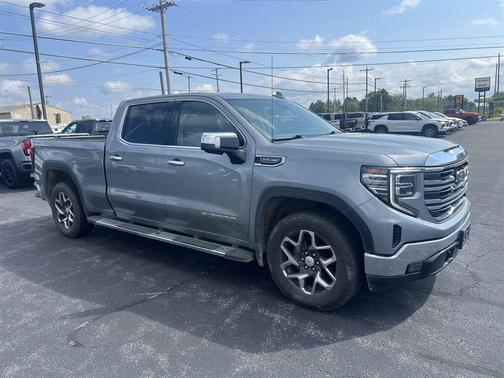 Sterling Metallic 2023 GMC Sierra 1500 SLT