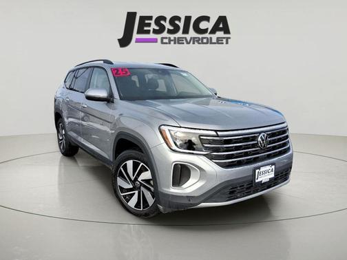 Silver Mist Metallic 2025 Volkswagen Atlas 2.0T SE w/Technology 4MOTION SUV