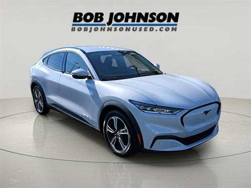 2022 Ford Mustang Mach-E Select