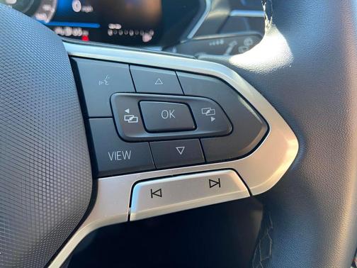 2024 Volkswagen Tiguan 2.0T Wolfsburg Edition