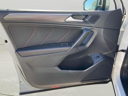 2024 Volkswagen Tiguan 2.0T Wolfsburg Edition