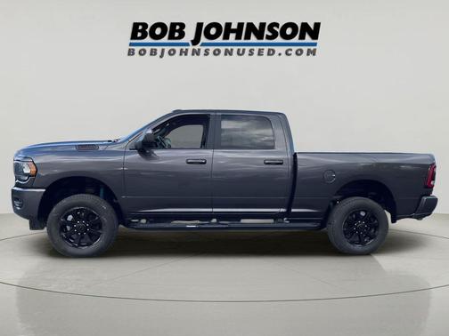 2021 RAM 2500 Big Horn Crew Cab 4x4 6'4' Box