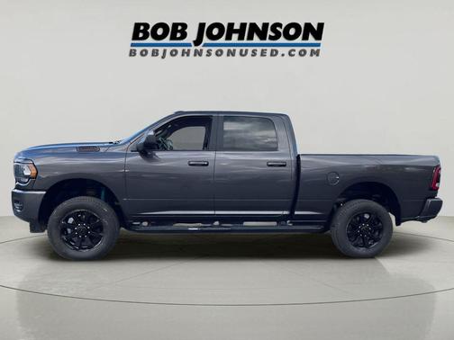 2021 RAM 2500 Big Horn Crew Cab 4x4 6'4' Box