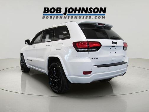 Bright White Clearcoat 2019 Jeep Grand Cherokee Altitude
