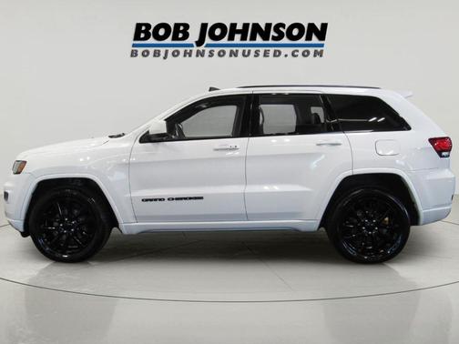 Bright White Clearcoat 2019 Jeep Grand Cherokee Altitude