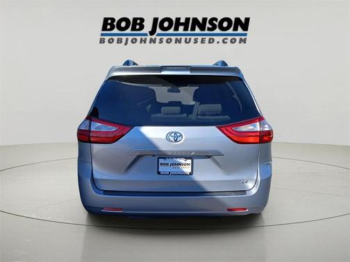 2018 Toyota Sienna LE