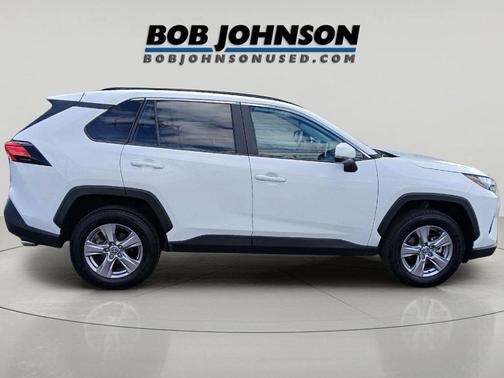 Ice Cap 2025 Toyota RAV4 XLE