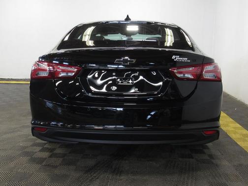 2021 Chevrolet Malibu FWD LT