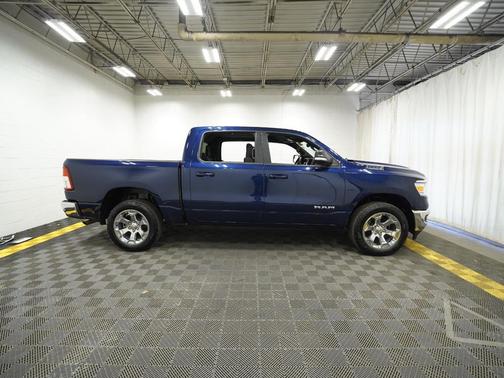 Patriot Blue Pearlcoat 2022 RAM 1500 Big Horn/Lone Star