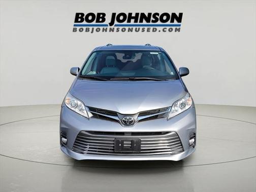 2018 Toyota Sienna XLE Premium
