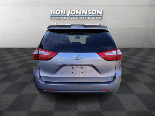2018 Toyota Sienna XLE Premium