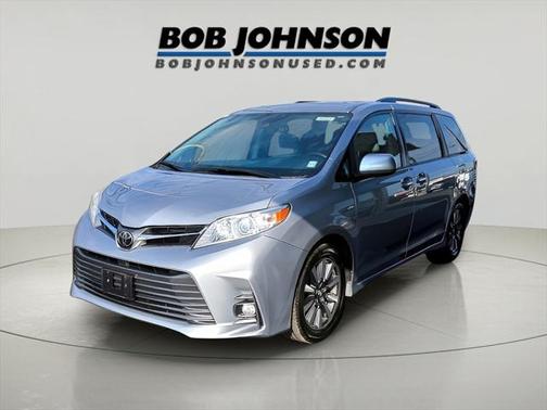 2018 Toyota Sienna XLE Premium