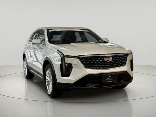 2024 Cadillac XT4 Luxury