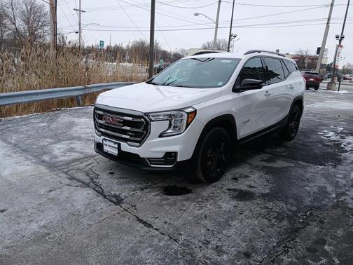 2023 GMC Terrain AWD AT4