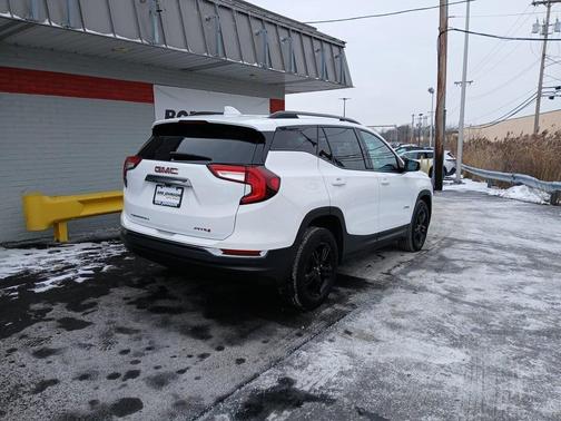 2023 GMC Terrain AWD AT4