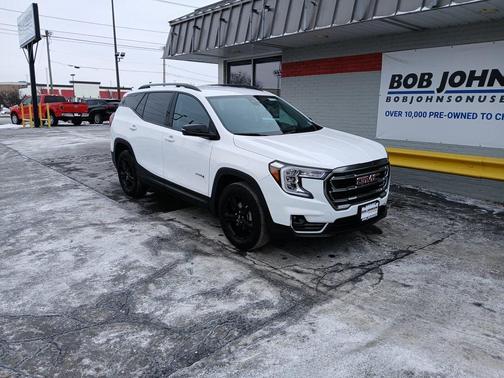 2023 GMC Terrain AWD AT4