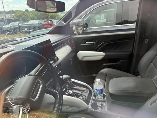 Onyx Black 2024 GMC Canyon AT4X