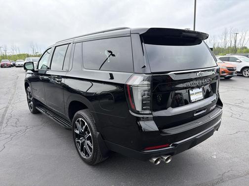 Black 2026 Chevrolet Suburban RST