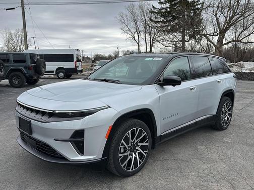 2025 Jeep Wagoneer S Limited