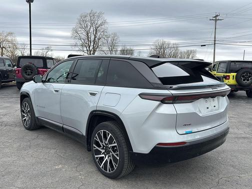 2025 Jeep Wagoneer S Limited