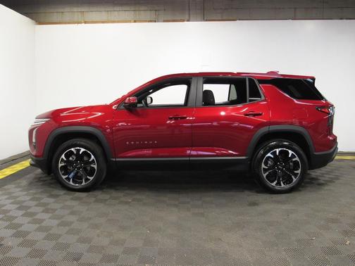 Radiant Red Tintcoat 2025 Chevrolet Equinox 1LT