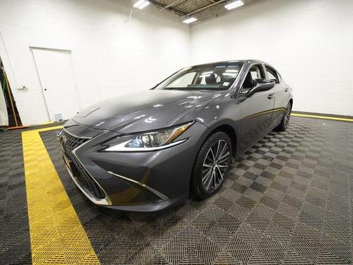 2022 Lexus ES 350 Base