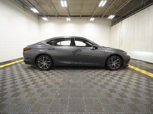 2022 Lexus ES 350 Base