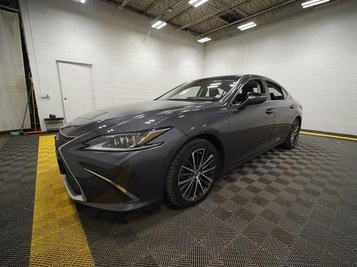 2022 Lexus ES 350 Base