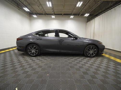 2022 Lexus ES 350 Base