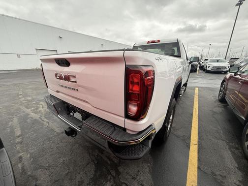 Summit White 2024 GMC Sierra 2500 Pro