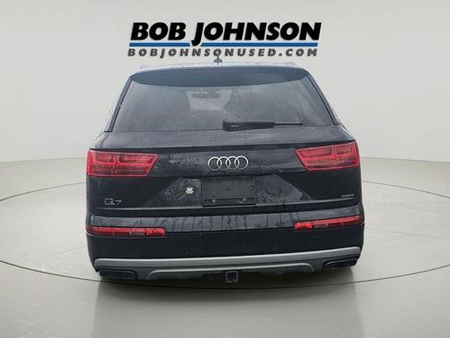 Orca Black Metallic 2019 Audi Q7 45 Premium Plus