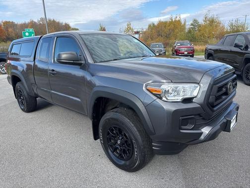 2022 Toyota Tacoma SR