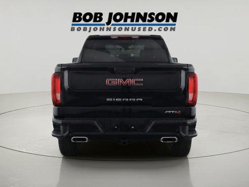 Onyx Black 2023 GMC Sierra 1500 AT4
