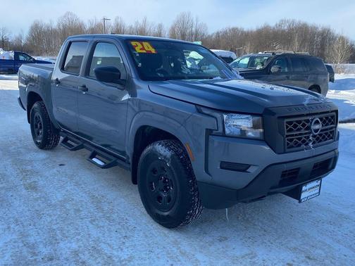 2024 Nissan Frontier S