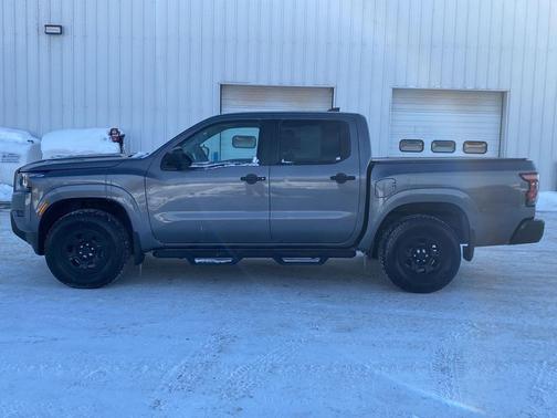 2024 Nissan Frontier S