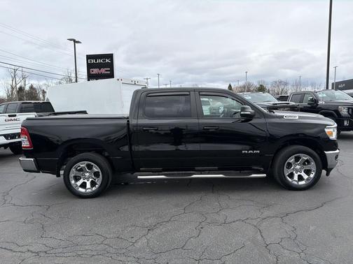 Diamond Black Crystal Pearlcoat 2022 RAM 1500 Big Horn/Lone Star