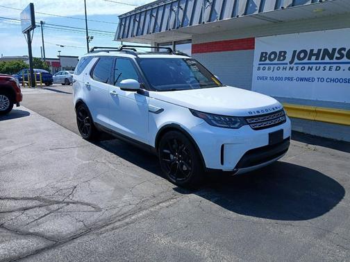 Fuji White 2018 Land Rover Discovery HSE