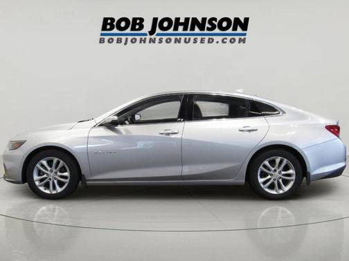 Silver Ice Metallic 2018 Chevrolet Malibu LT