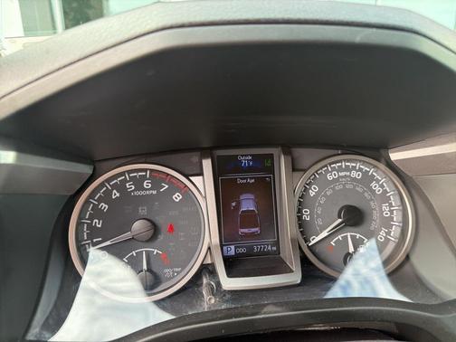 2020 Toyota Tacoma SR5